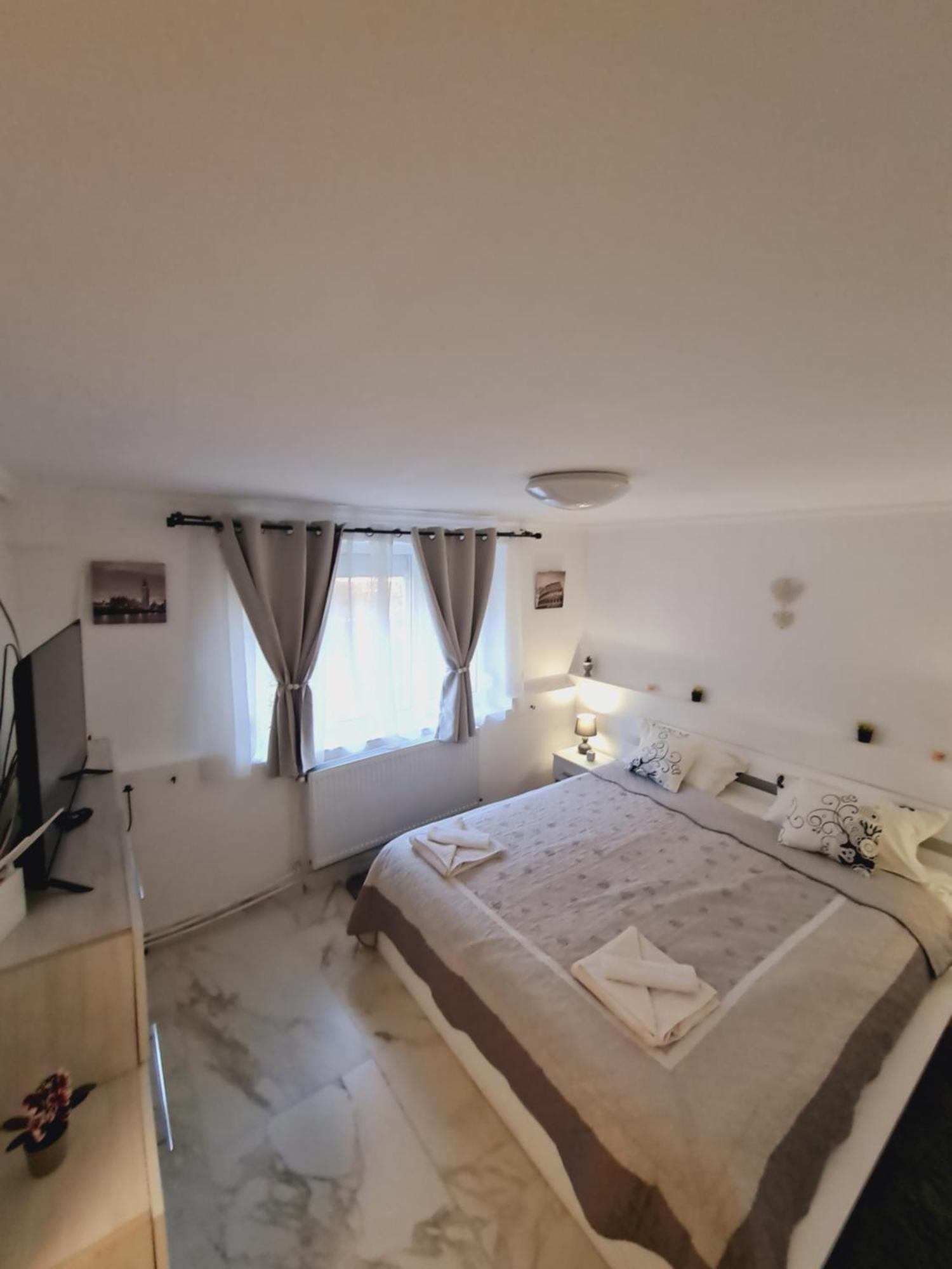 Cazare Apartamente Iris Băile Felix Exterior foto